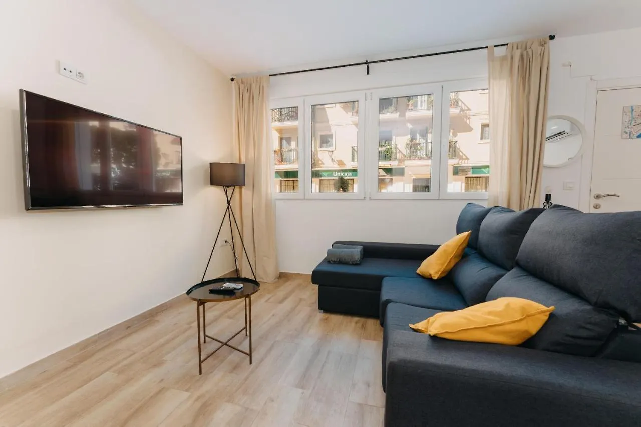 Coverlin Apartamentos San Francisco Malaga Apartment